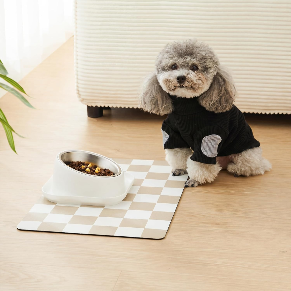 Feeding Mat for Dogs Who Drink Like It's a Sport - dog and cat product photo (view 4)